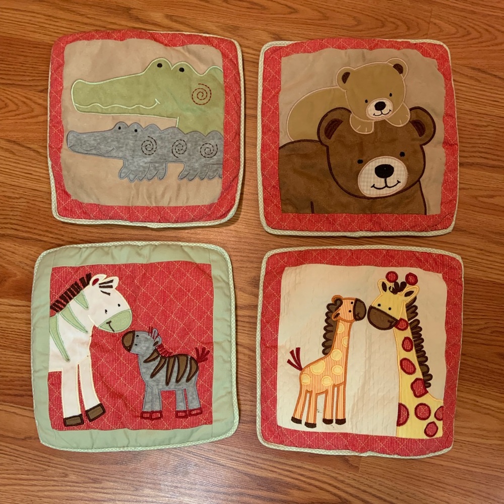 Animal nursery wall decor